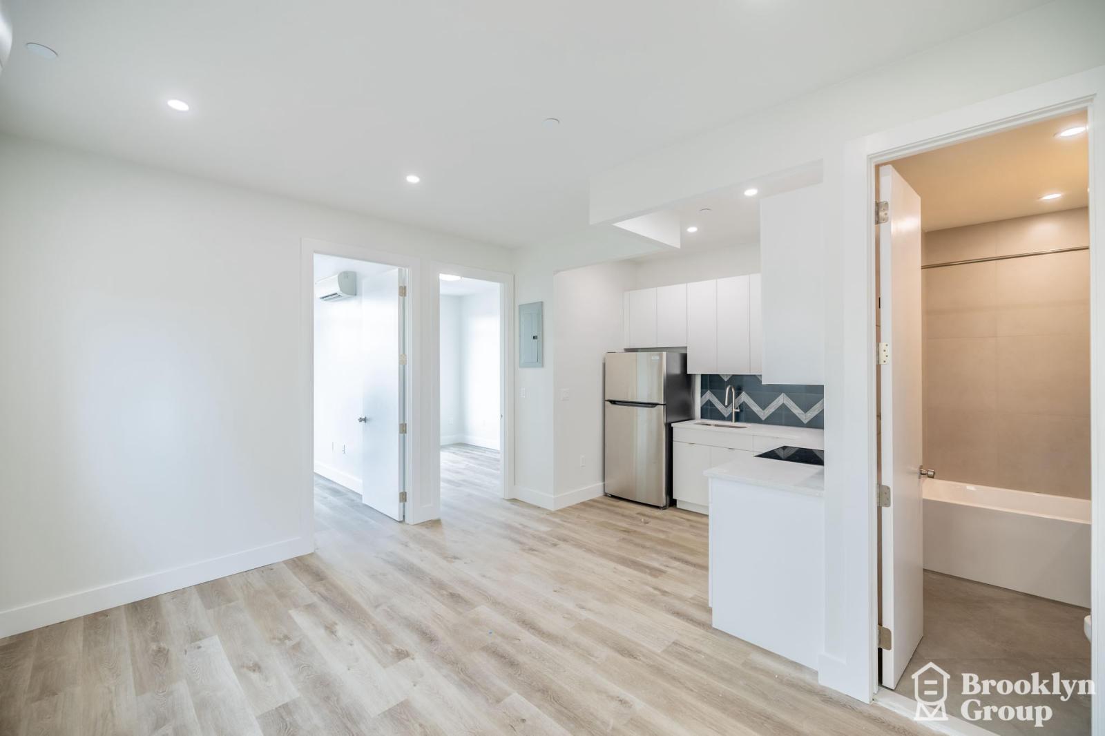 1296 New York Avenue #4A