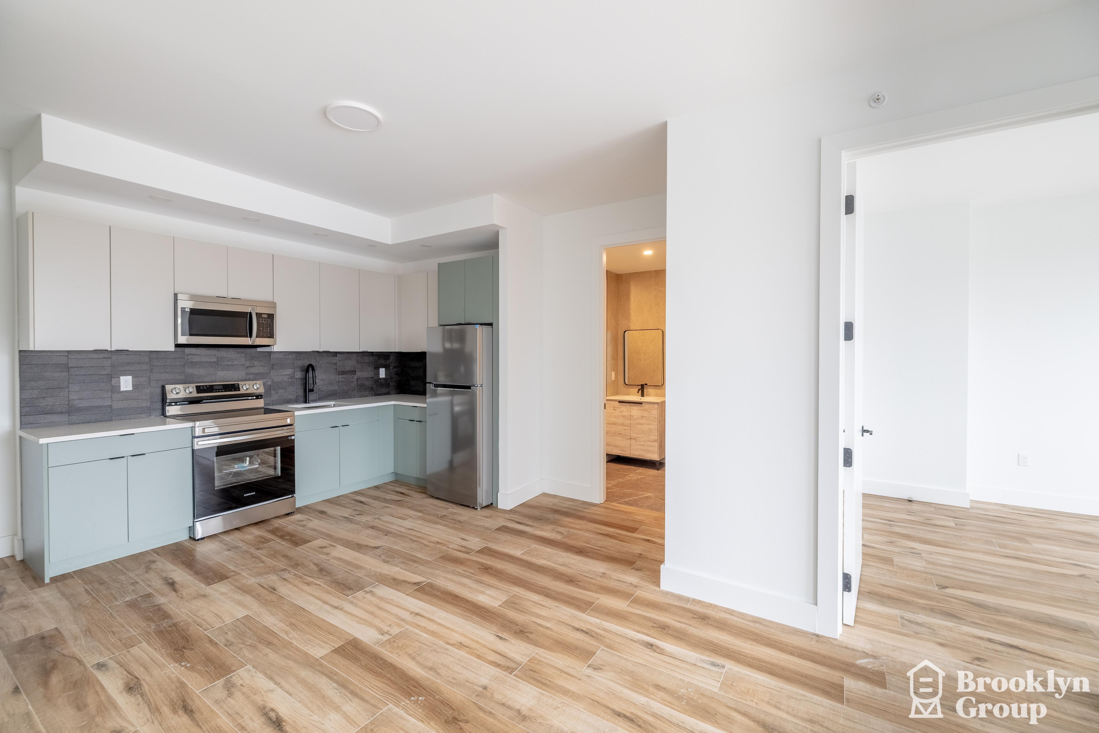 2258 Fulton Street #604
