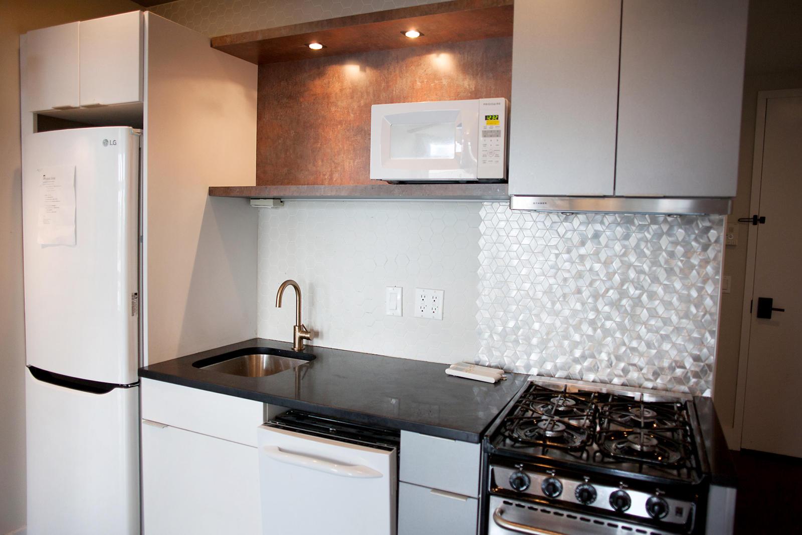 690 Bushwick Ave #6C