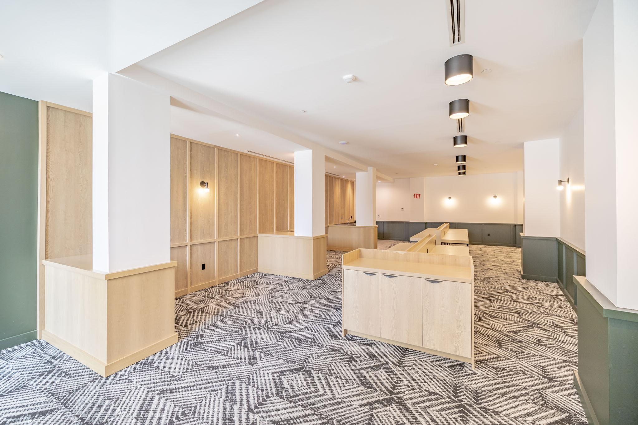 BusinessRoom-4.jpg
