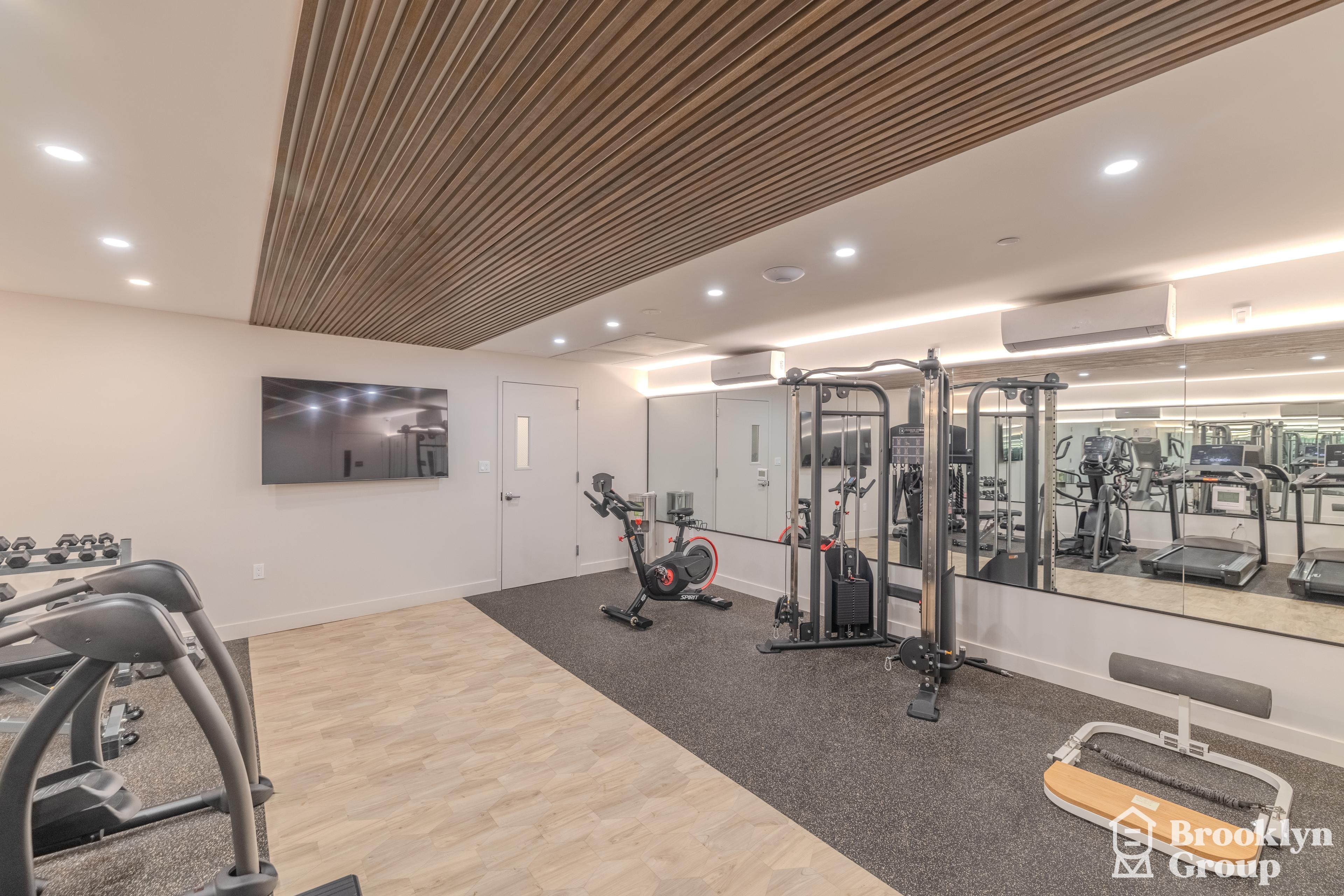 Gym14-HDR.jpg