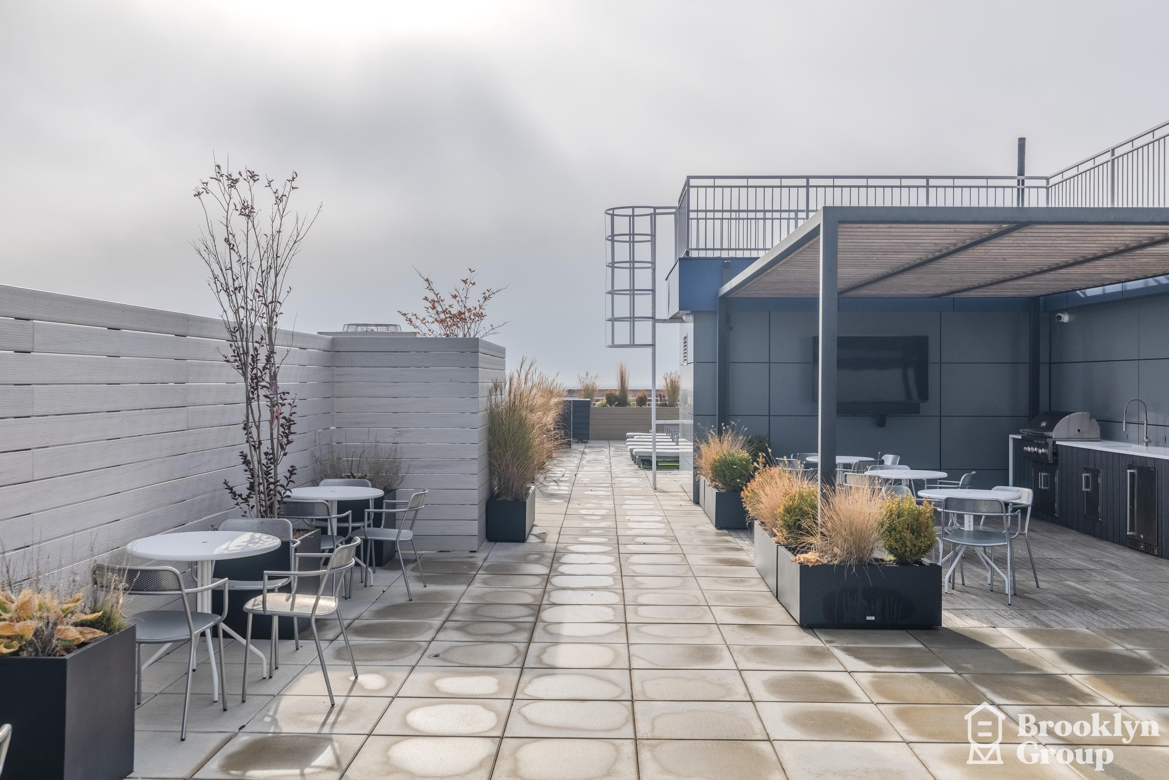 Roof21-HDR.jpg
