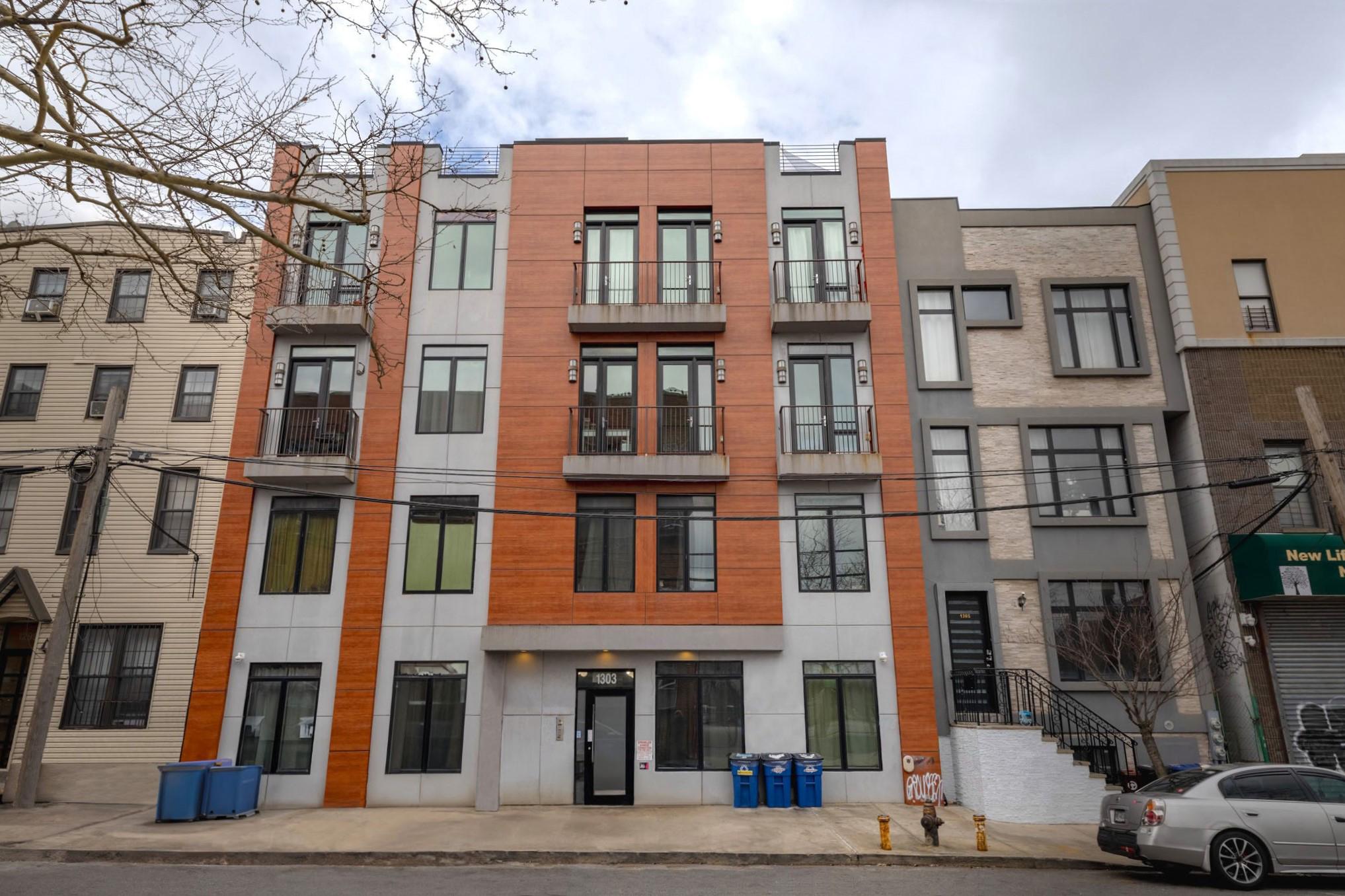 1303 Greene Exterior.jpg