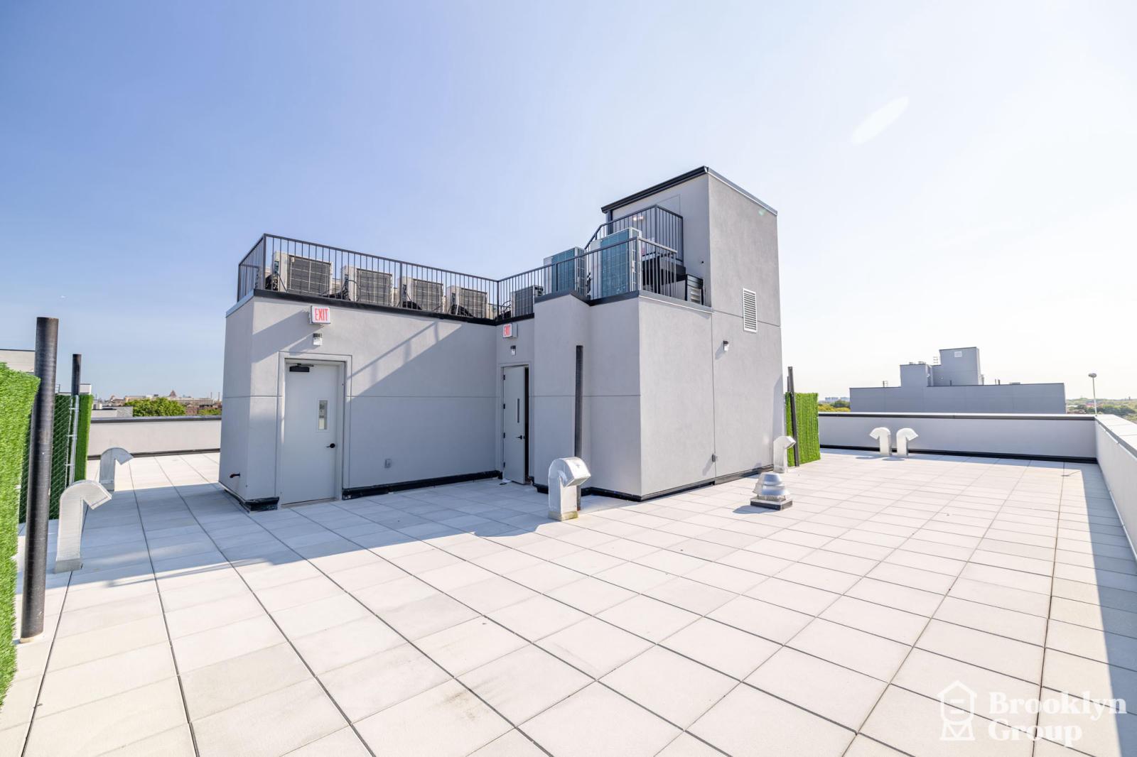 Exterior-Roof35-HDR
